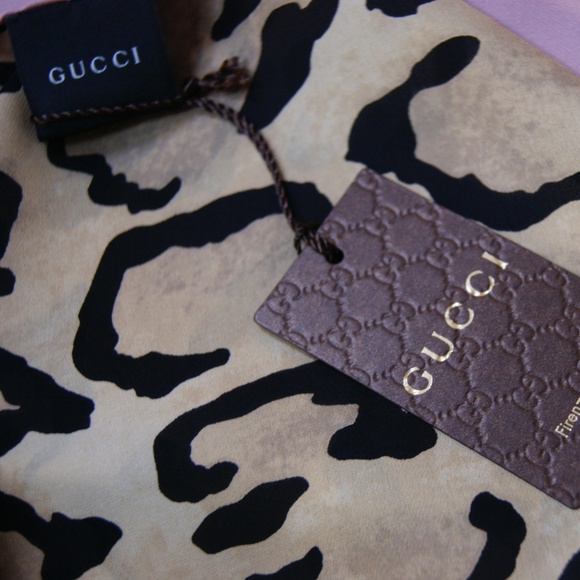 New Gucci Oversize Shawl Animal Print Pink Silk Wrap Scarf - Picture 10 of 16